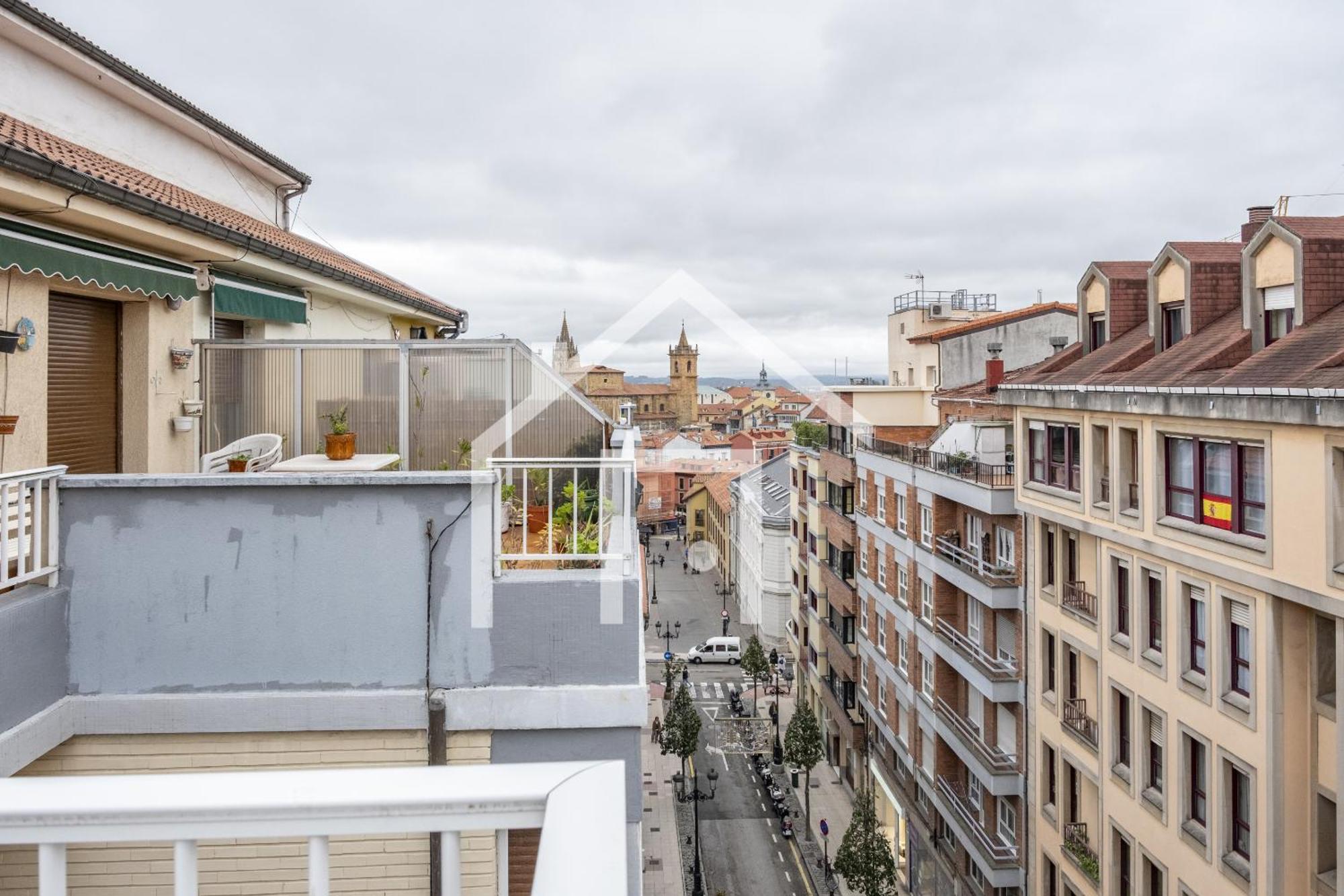Atico Quintana II - Con Terraza, En El Centro Con Wifi Y Garaje Apartment Oviedo Luaran gambar